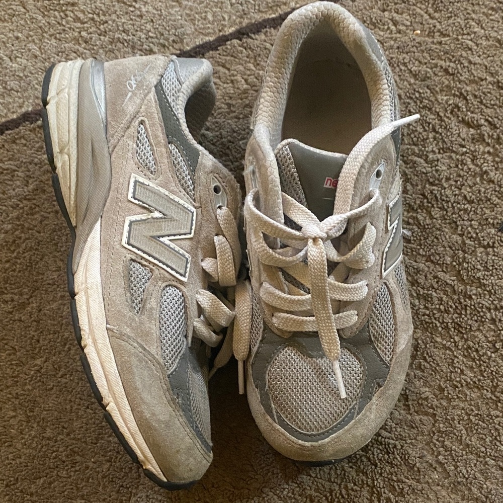 New Balance Classic Gray and White Sneakers